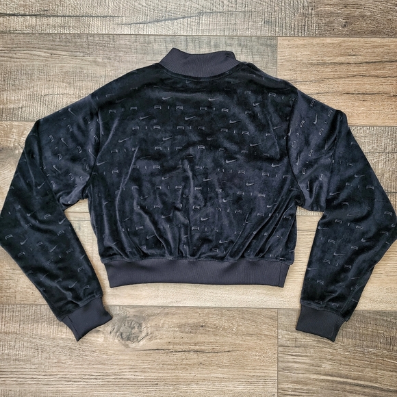 Nike Air Velour Women All Over Swoosh Print Cropped Jacket Black Size SMALL - Picture 3 of 8